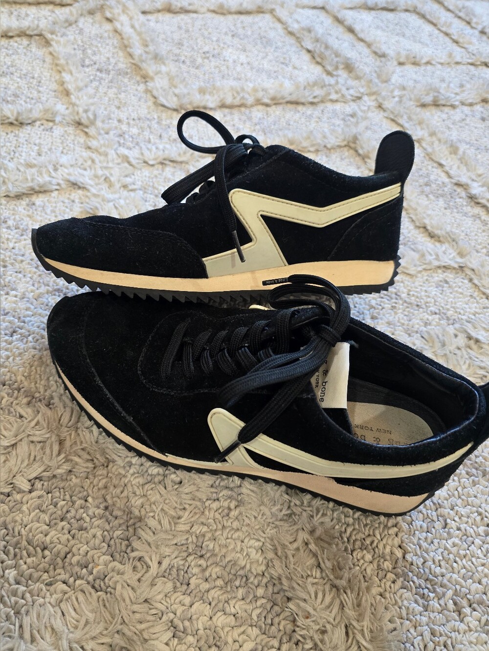 rag & bone Retro Runner Low Top Sneaker Shoes Black Suede Size EU 37.5 US 7.5